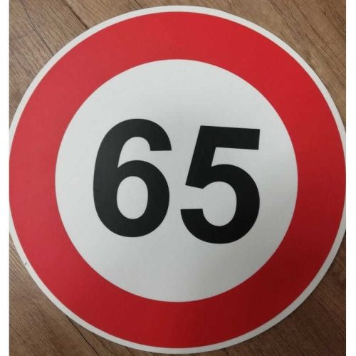 65. születésnapra sebességkorlátozó KRESZ tábla - csak szám