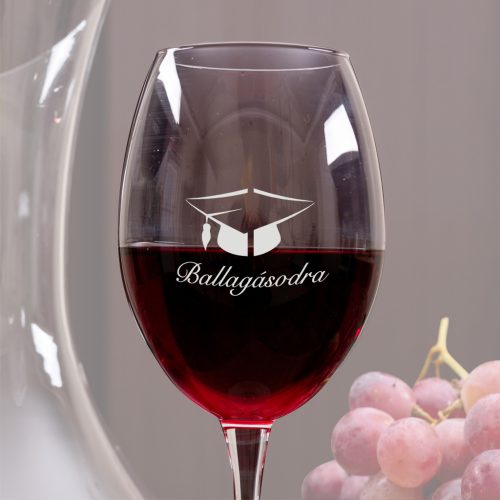 gravírozott fa Ballagásra - borospohár