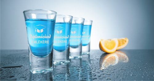 gravírozott üveg Diplomázásod EMLÉKÉRE! - pálinkás pohár