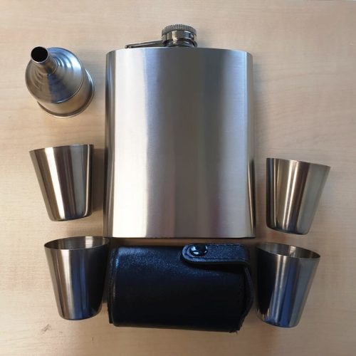 gravírozott üveg Flaska poharakkal és tölcsérrel - gravírozható