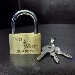 Szerelemlakat - gravírozható