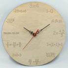 Matematika tanárnak - gravírozott fa óra 25cm